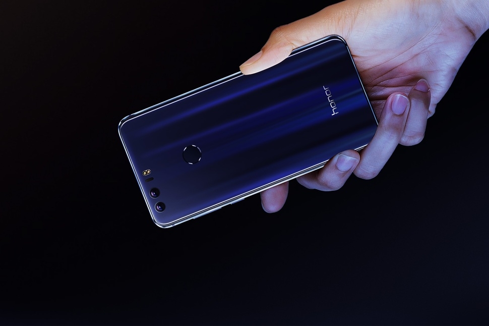 1.5 triệu chiếc Honor 8 đã bán ra thị trường