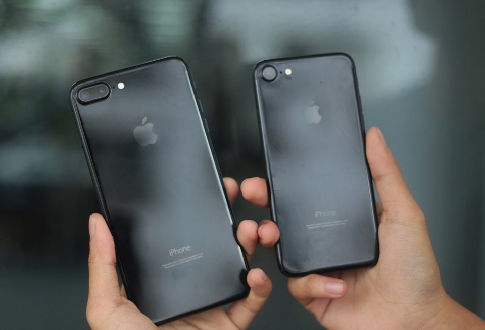 Chỉ trong 1 ngày, iPhone 7 xách tay giảm giá cả chục triệu