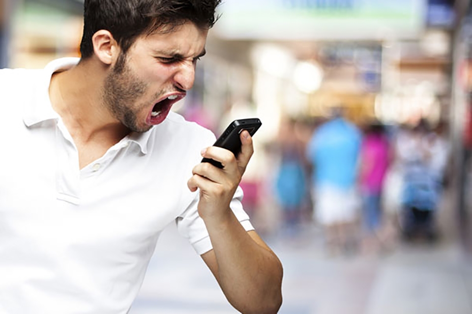 Nhà mạng đã trừ tiền oan người dùng ra sao?