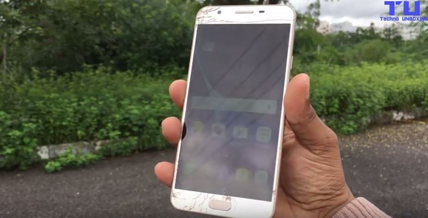 Thử nghiệm thả rơi Galaxy J7 Prime và cái kết