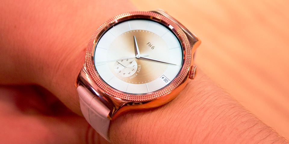 Trên tay bộ đôi smartwatch Jewel và Elegant đính đá Swarovski của Huawei Trên tay bộ đôi smartwatch Jewel và Elegant đính đá Swarovski của Huawei