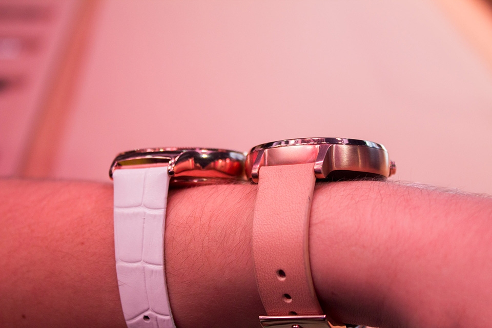 Trên tay bộ đôi smartwatch Jewel và Elegant đính đá Swarovski của Huawei Trên tay bộ đôi smartwatch Jewel và Elegant đính đá Swarovski của Huawei