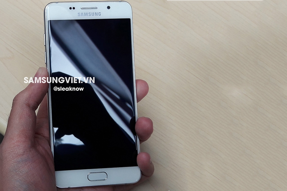 Bộ ảnh Samsung Galaxy A5 và A7 2016 màu trắng chưa từng xuất hiện