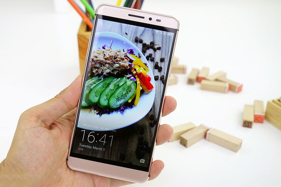 Coolpad A8-930 Coolpad A8-930