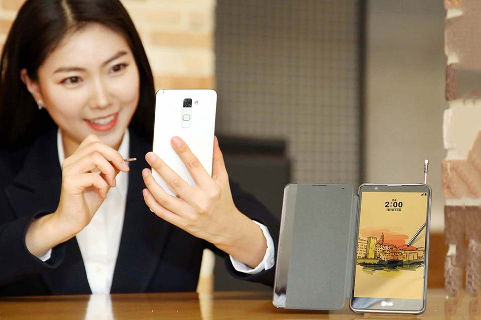 LG Stylus 2 LG Stylus 2