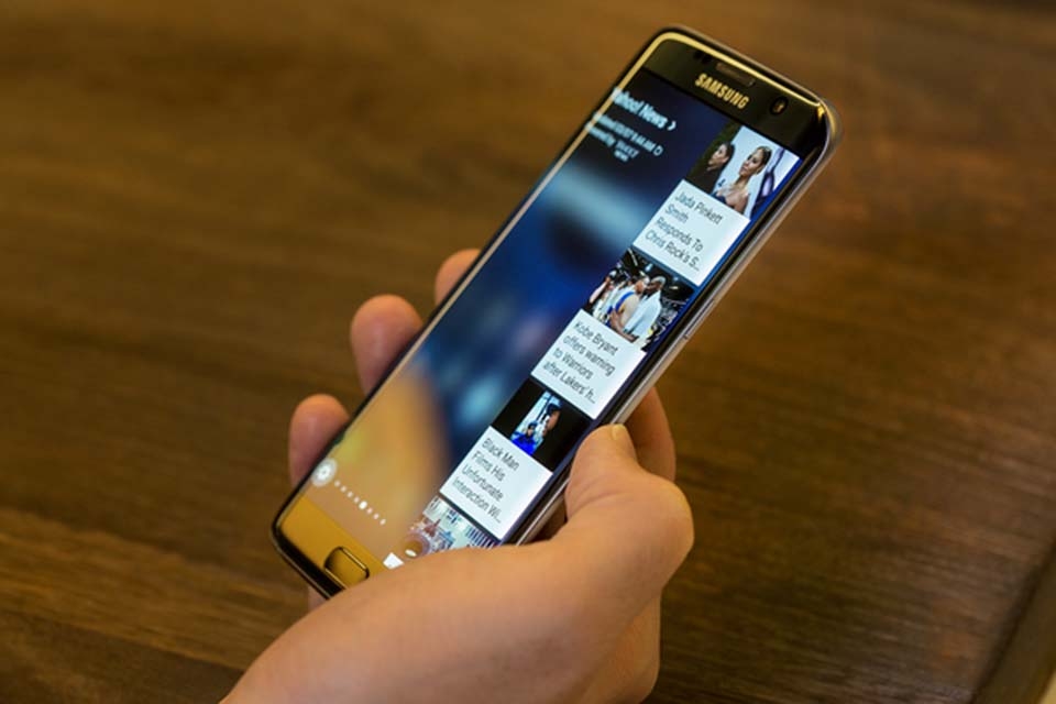 Các tính năng trên màn hình cong của Galaxy S7 Edge Các tính năng trên màn hình cong của Galaxy S7 Edge