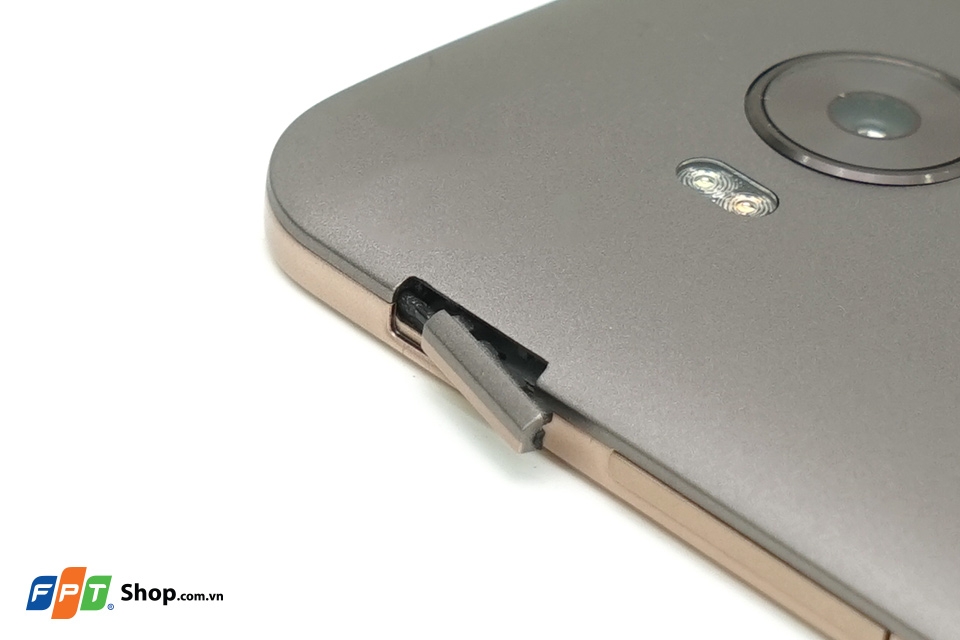 Trên tay HTC One ME Trên tay HTC One ME