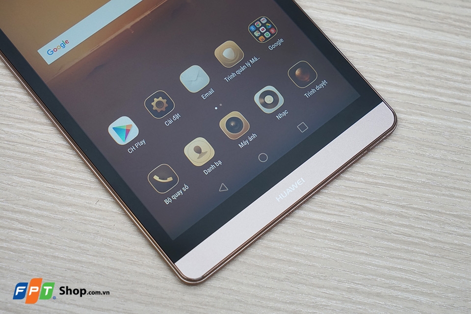 Trên tay máy tính bảng kiêm điện thoại Huawei MediaPad M2 8.0