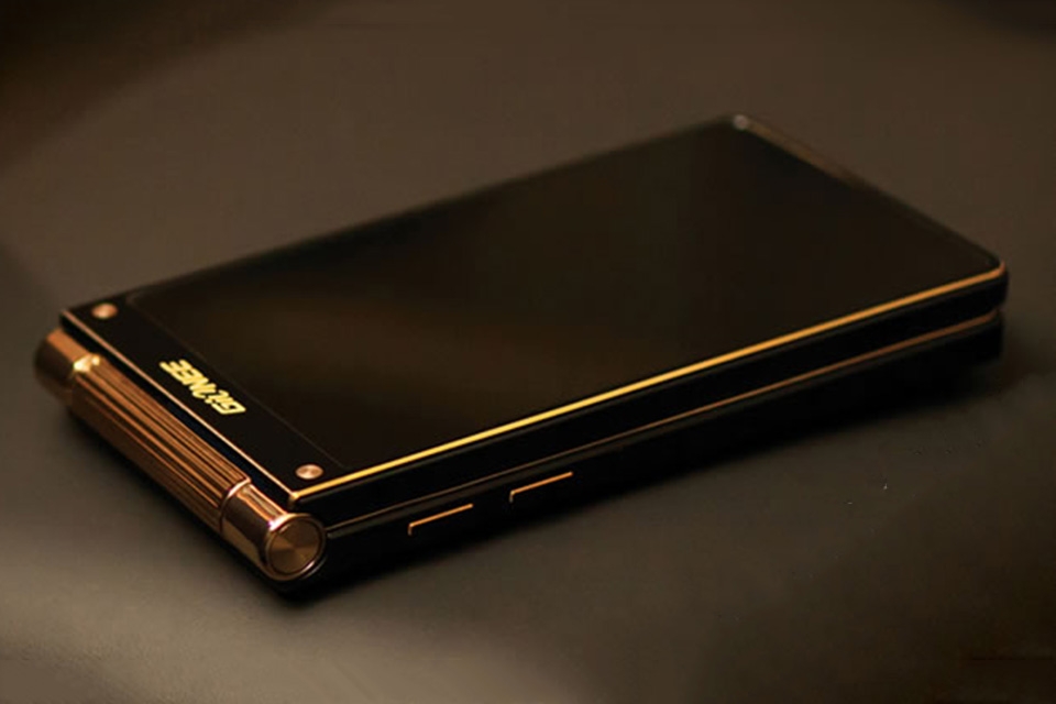 Gionee W909 vỏ sò với 4GB RAM sẽ ra mắt vào ngày 29/3 tới Gionee W909 vỏ sò với 4GB RAM sẽ ra mắt vào ngày 29/3 tới