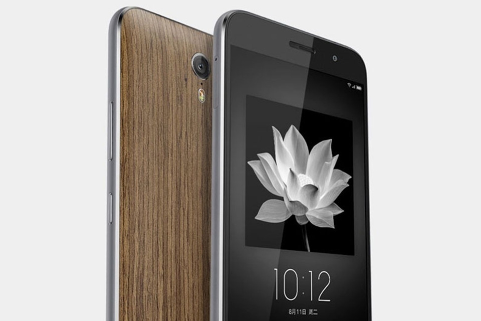 Lenovo ra mắt thêm Zuk Z1 phiên bản gỗ đàn hương giá 5.5 triệu