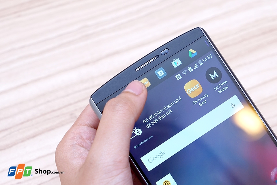 LG V10