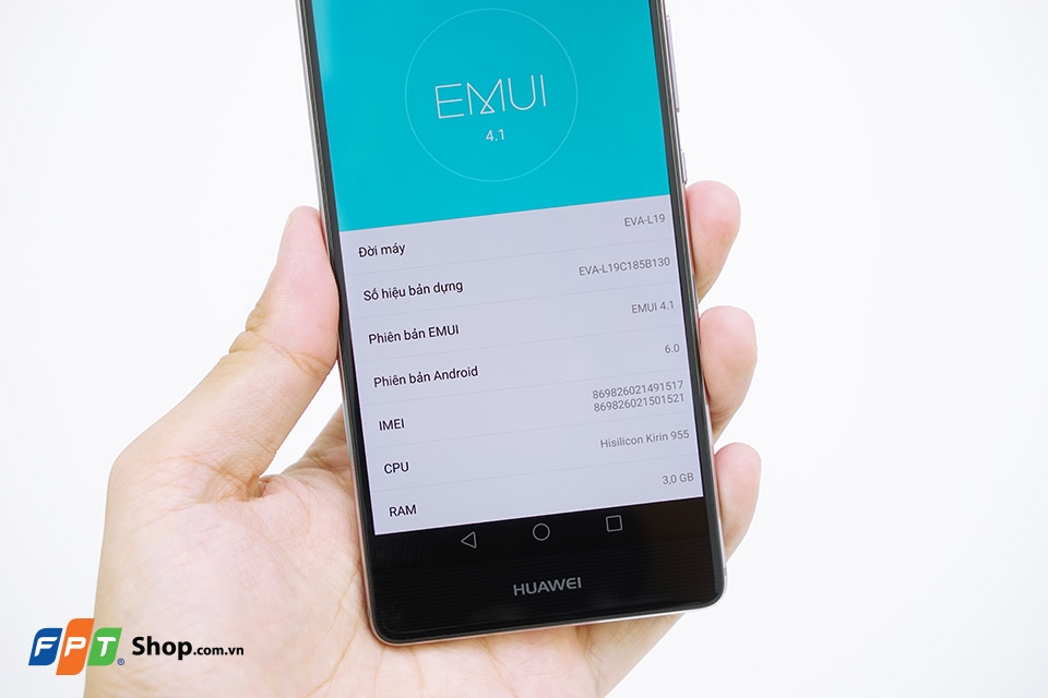 Mở hộp Huawei P9 đầu tiên tại Việt Nam