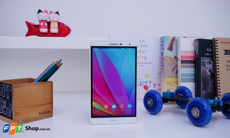 Trên tay Huawei MediaPad T2 7.0 Pro tại FPT Shop