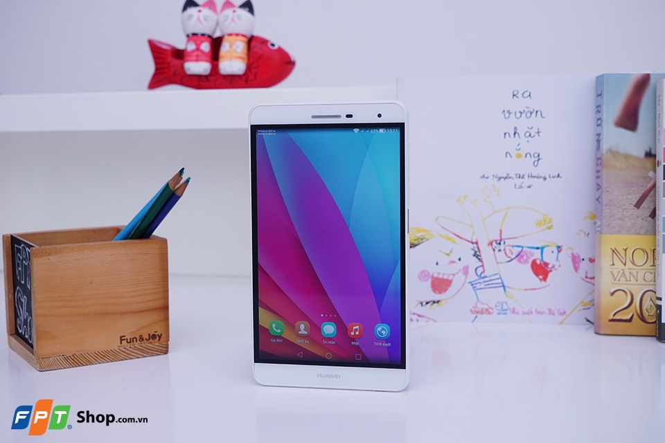 Trên tay Huawei MediaPad T2 7.0 Pro tại FPT Shop