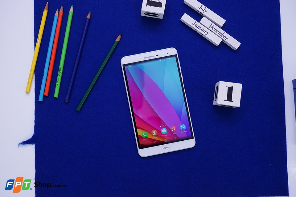 Trên tay Huawei MediaPad T2 7.0 Pro tại FPT Shop