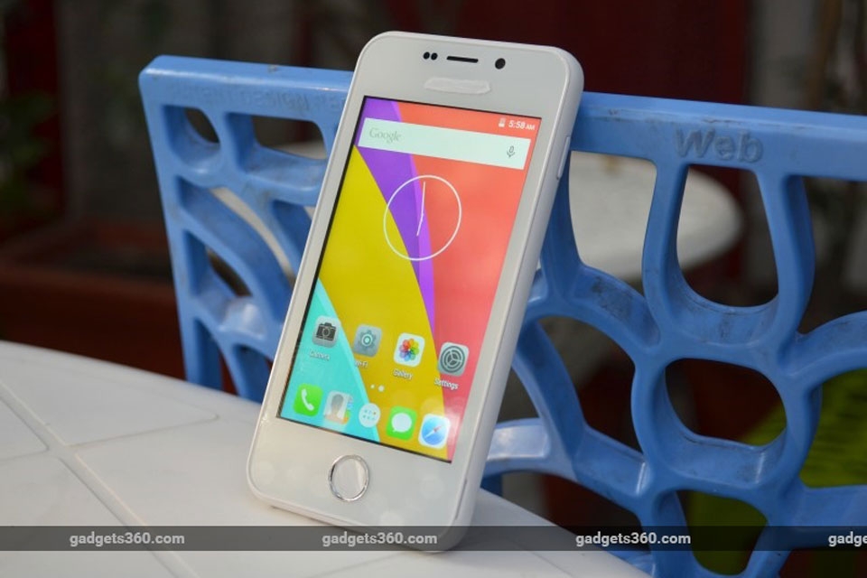 Trên tay smartphone rẻ nhất thế giới giá 3.6 USD