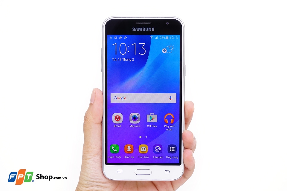 Trên tay Samsung Galaxy J3: Thiết kế trẻ trung, bắt mắt