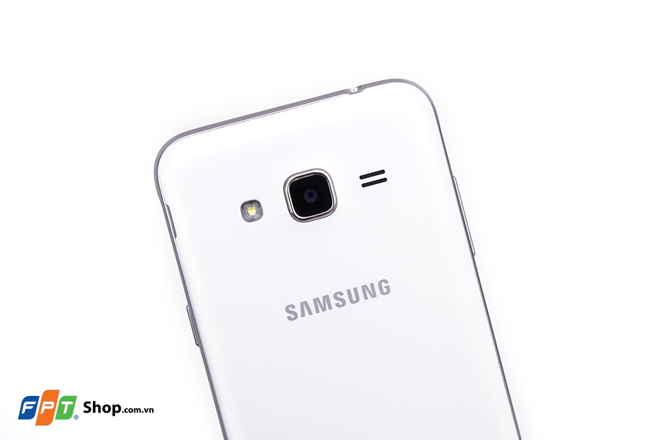 Trên tay Samsung Galaxy J3: Thiết kế trẻ trung, bắt mắt