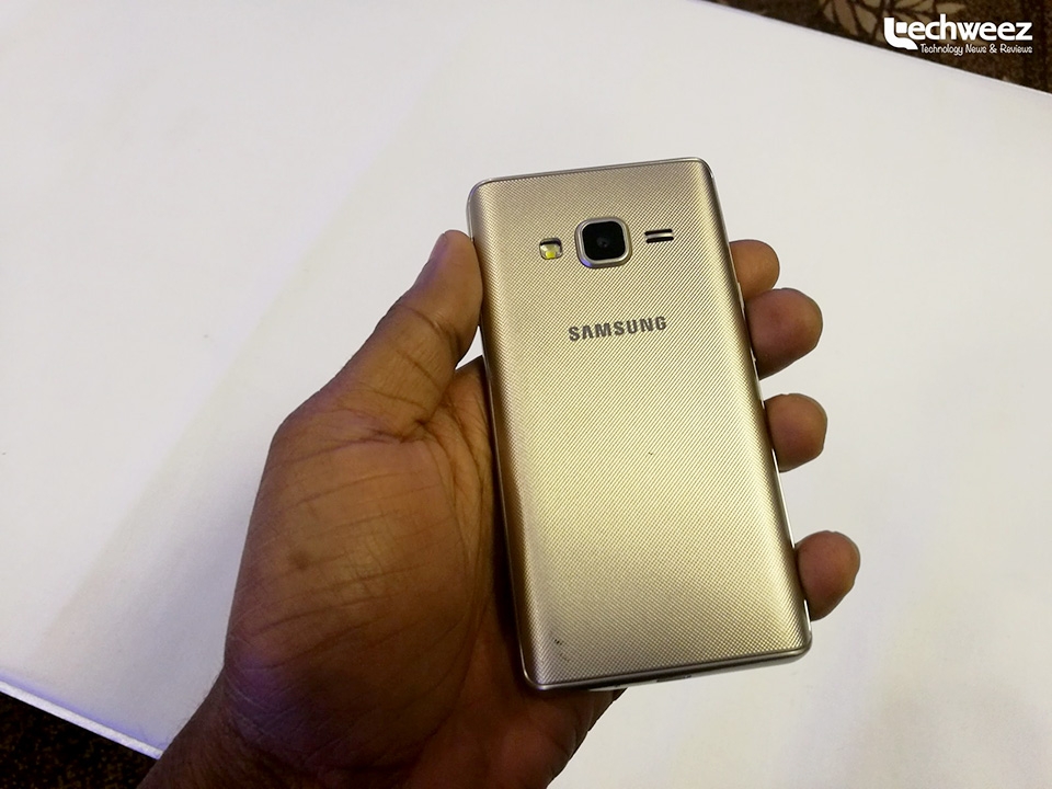 Samsung Z2 bất ngờ được ra mắt cùng Galaxy Note 7 Samsung Z2 bất ngờ được ra mắt cùng Galaxy Note 7