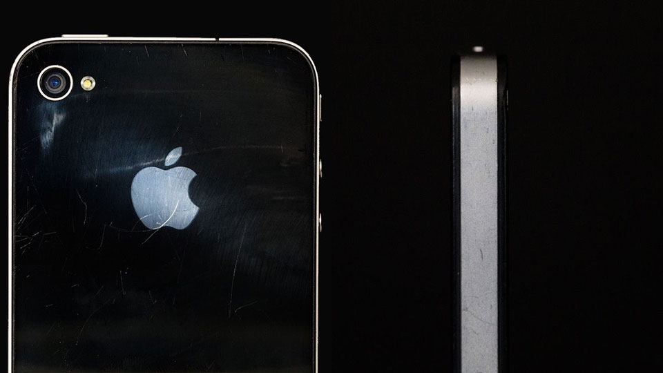 iPhone 4 (2010) iPhone 4 (2010)