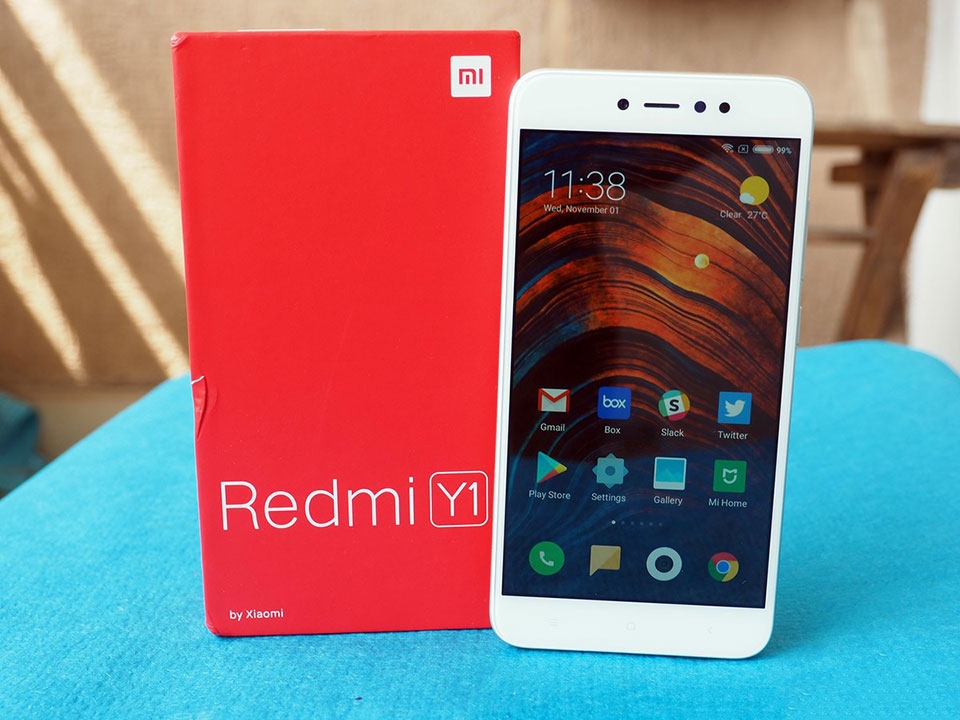 Trên tay Xiaomi Redmi Y1