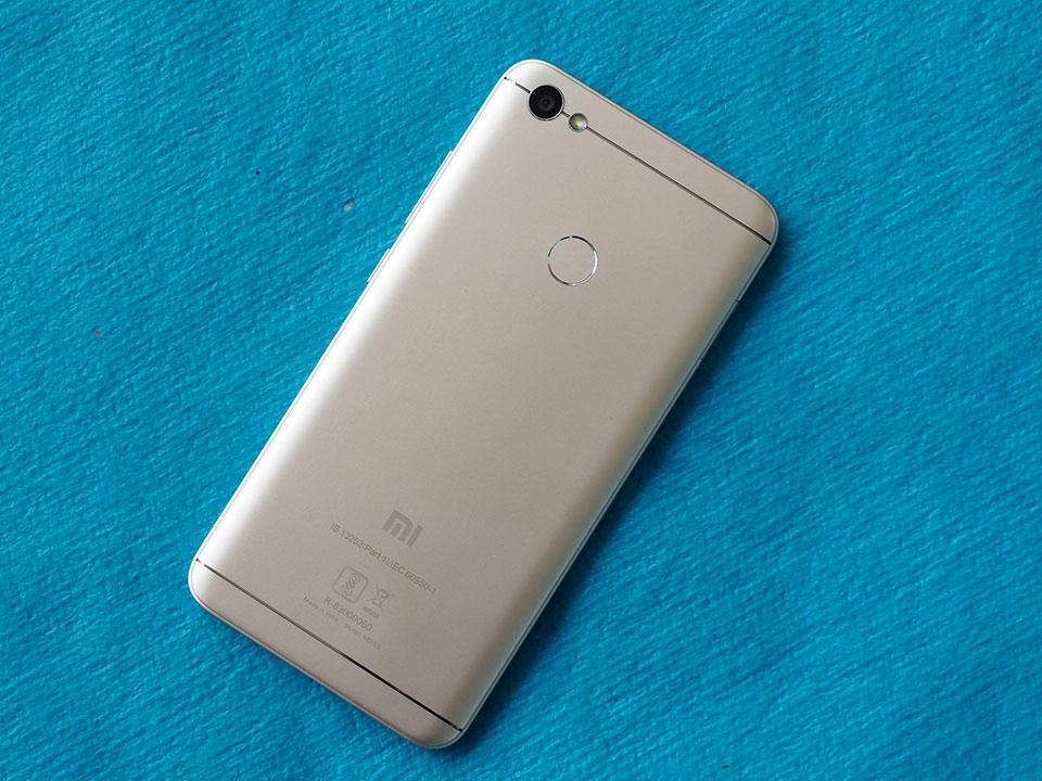Trên tay Xiaomi Redmi Y1