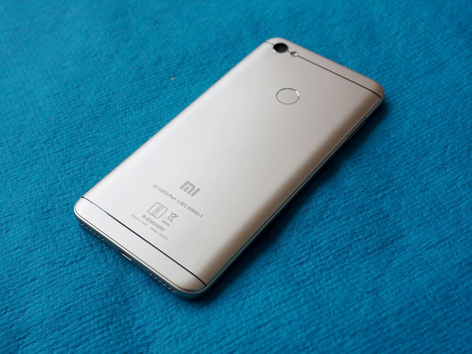 Trên tay Xiaomi Redmi Y1