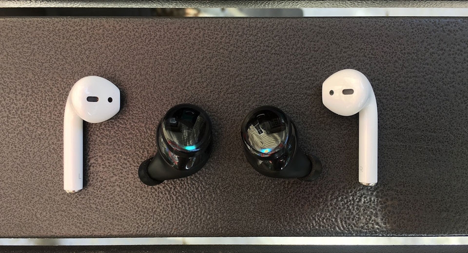 Apple AirPods