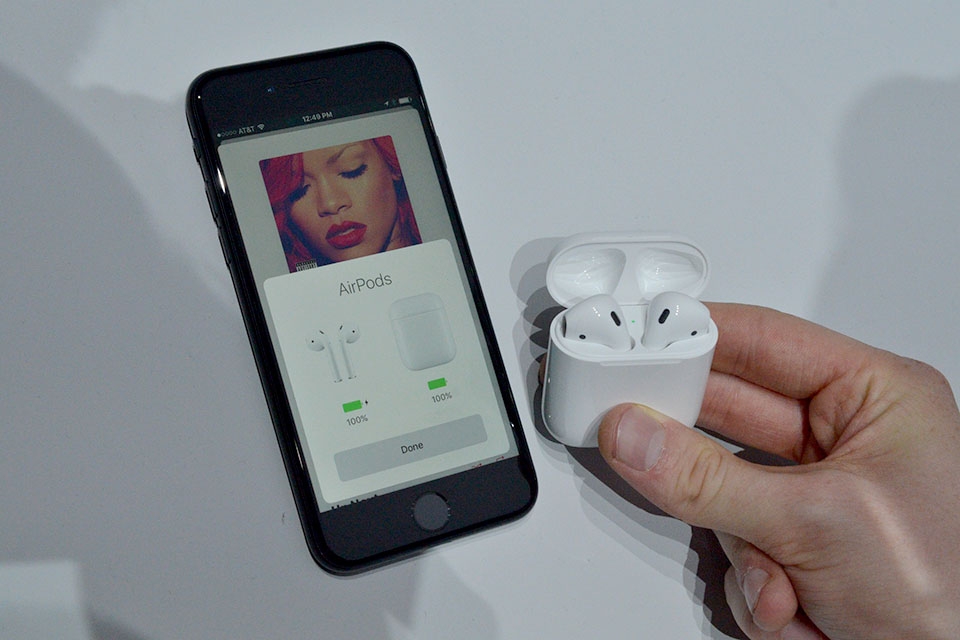 Apple AirPods
