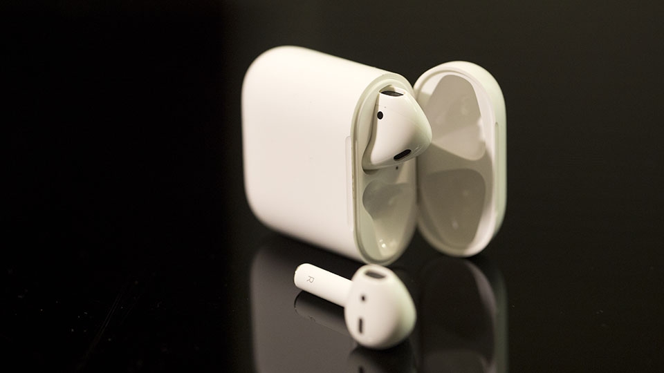 Apple AirPods
