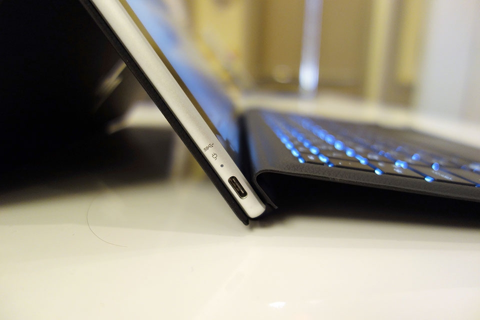 Trên tay HP Envy x2