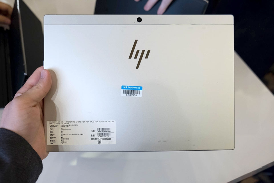Trên tay HP Envy x2