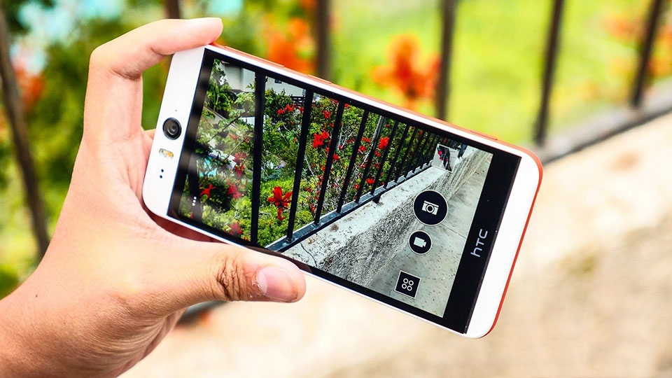 HTC U11 EYE sẽ sớm ra mắt: Màn hình vô cực, giá rẻ