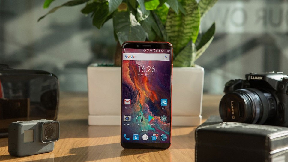Trên tay UmiDigi S2 Pro