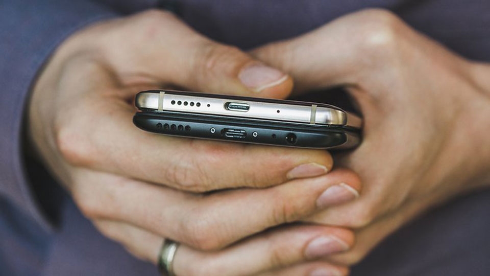So sánh Huawei Mate 10 Pro vs OnePlus 5T So sánh Huawei Mate 10 Pro vs OnePlus 5T