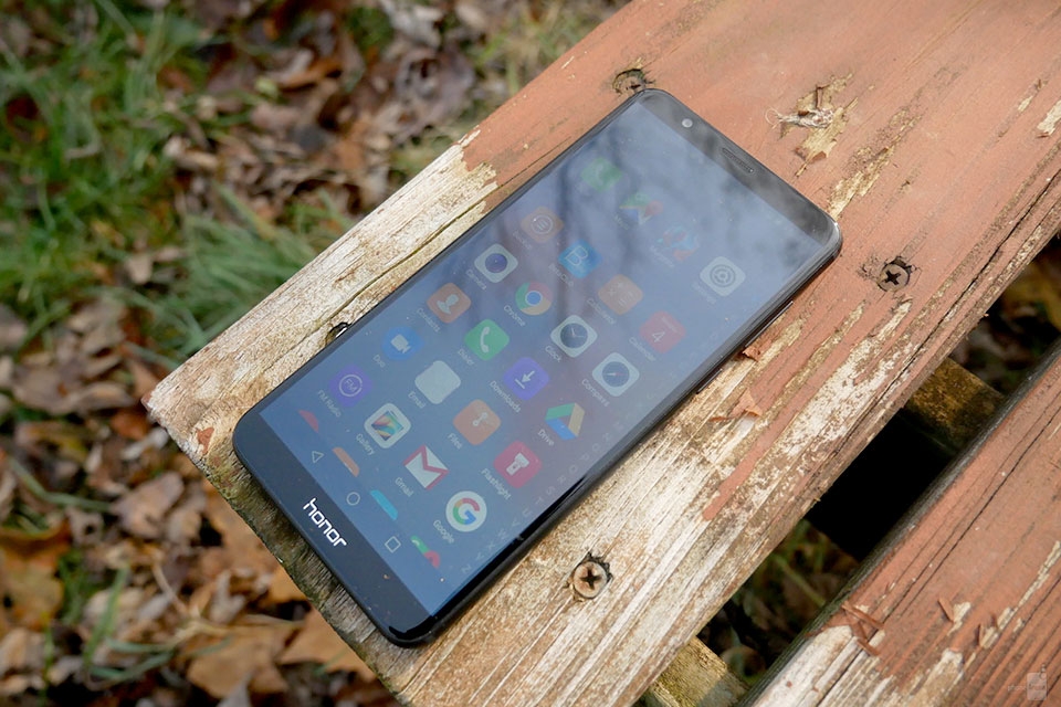 Trên tay Huawei Honor 7X Trên tay Huawei Honor 7X