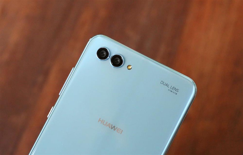 Huawei Nova 2s Huawei Nova 2s