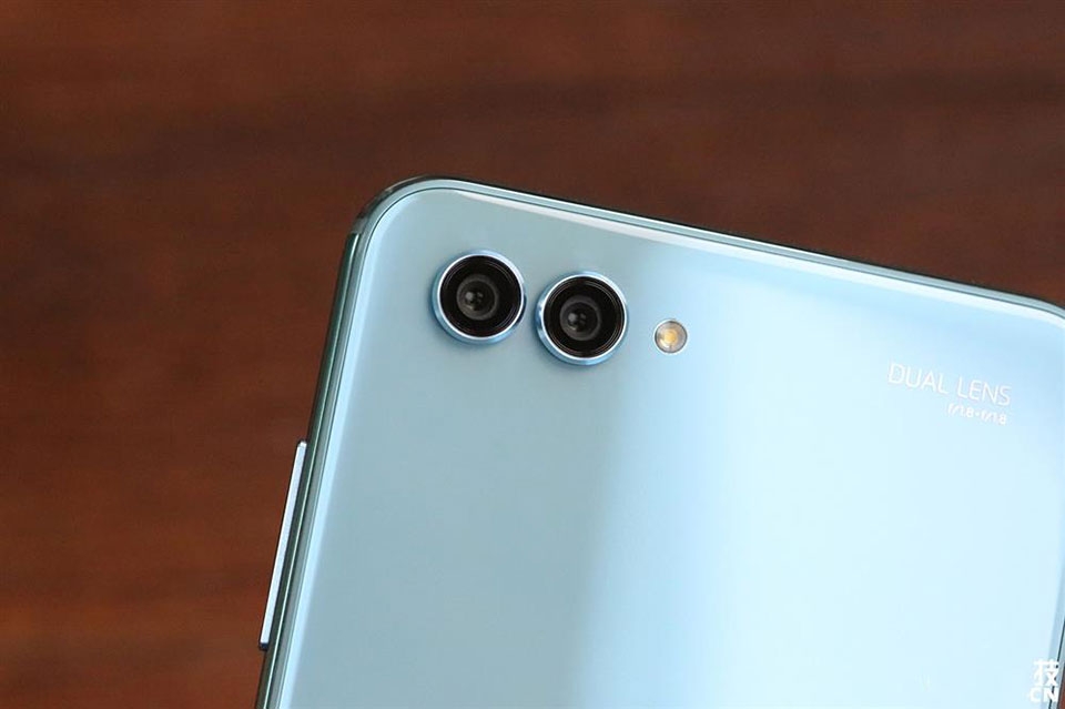 Huawei Nova 2s Huawei Nova 2s