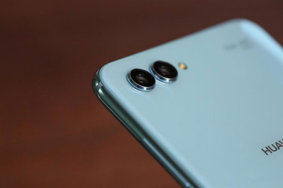 Huawei Nova 2s Huawei Nova 2s