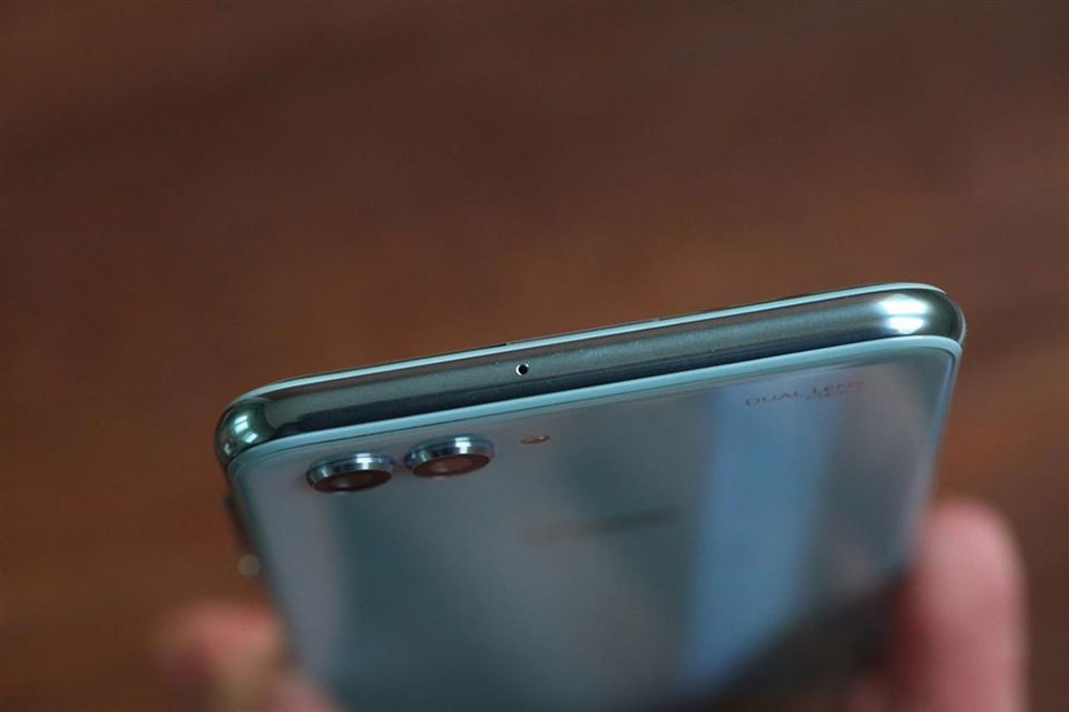 Huawei Nova 2s Huawei Nova 2s