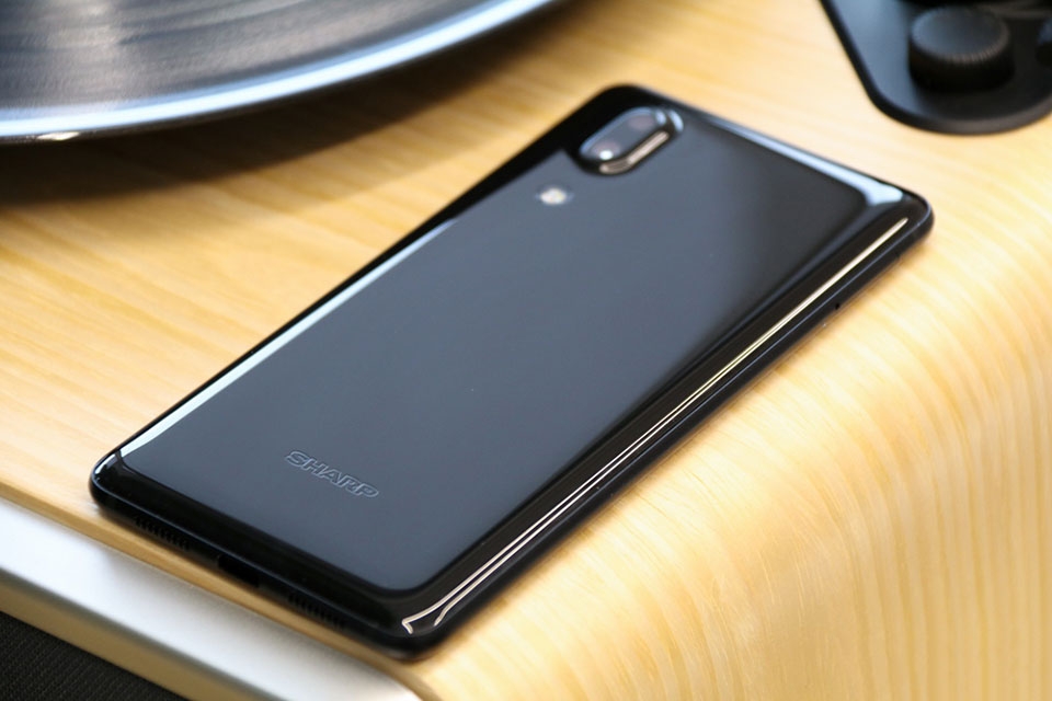 Sharp Aquos S2 Sharp Aquos S2