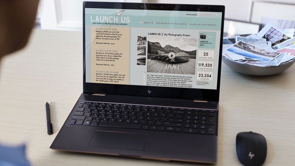 HP Spectre x360 15 chip AMD trình làng tại CES 2018