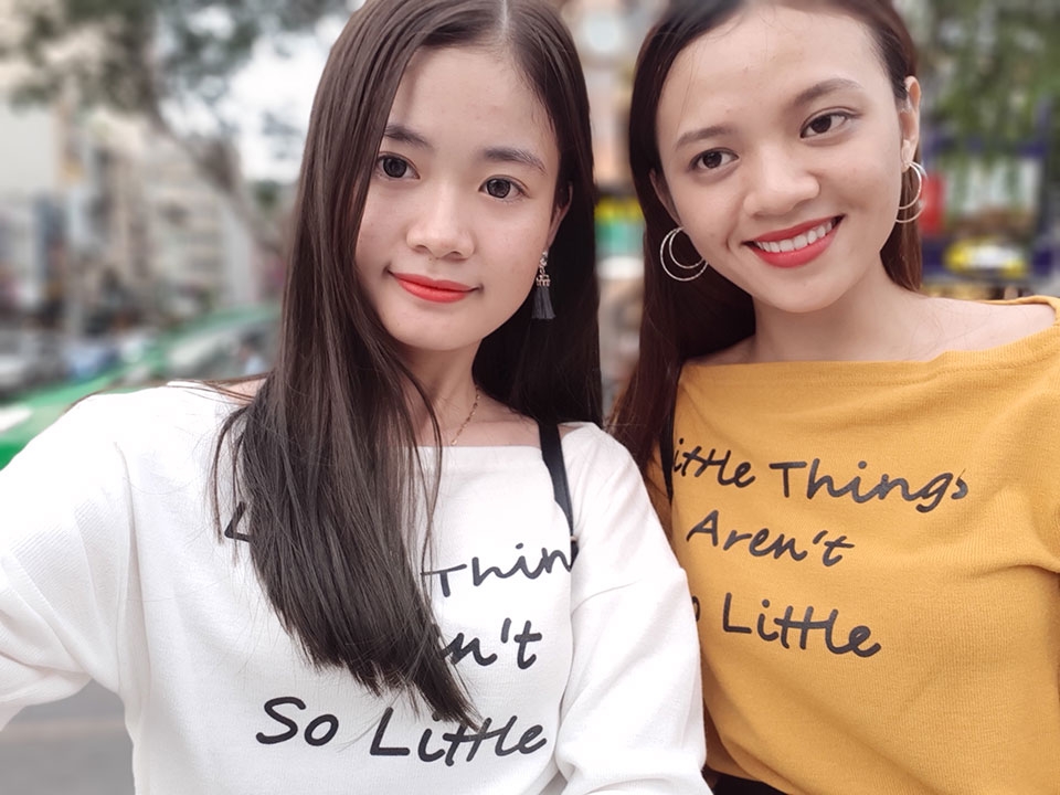 Đánh giá camera kép selfie trên Galaxy A8 / A8+