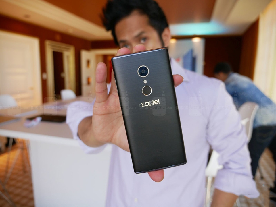 Trên tay Alcatel 5 Series