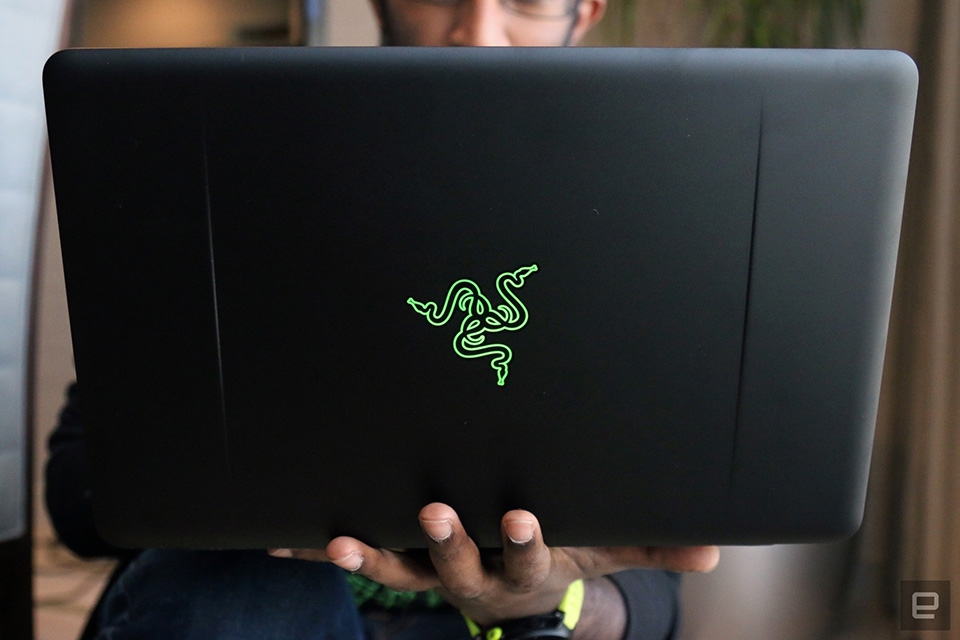 Trên tay Razer Project Linda tại CES 2018