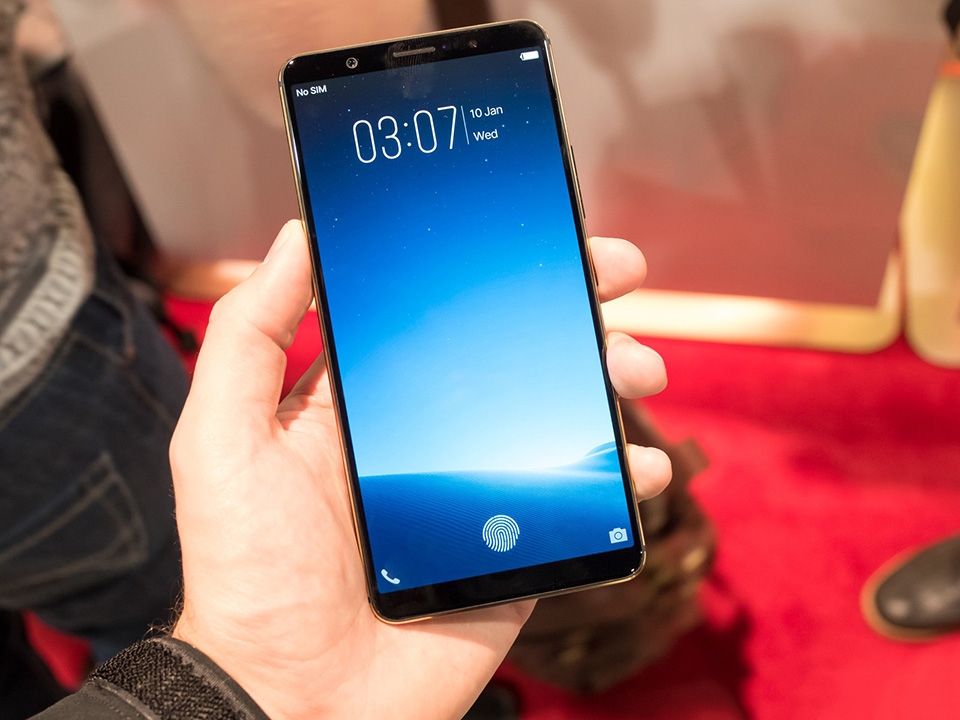 Trên tay smartphone Vivo X20 Plus UD