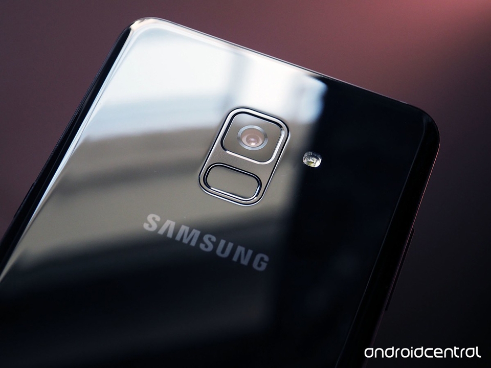 Dự đoán thiết kế của Galaxy S9 thông qua Galaxy A8+ Dự đoán thiết kế của Galaxy S9 thông qua Galaxy A8+