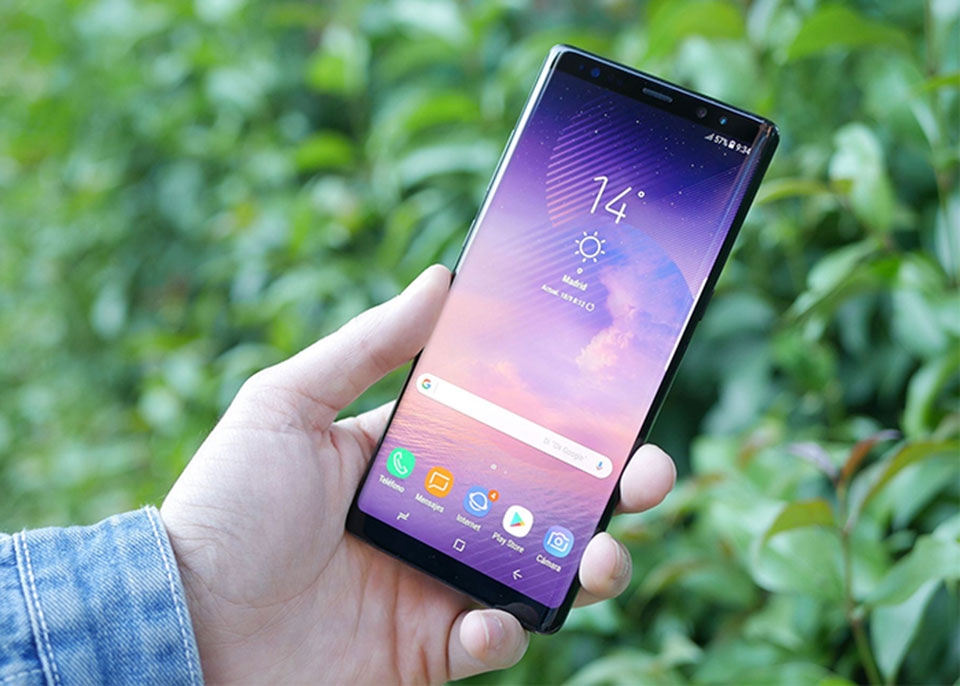 Nên chọn iPhone 7 Plus hay Galaxy Note 8 bây giờ? Nên chọn iPhone 7 Plus hay Galaxy Note 8 bây giờ?