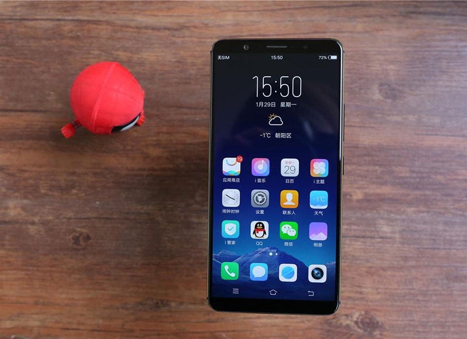 Trên tay Vivo X20 Plus UD bản thương mại