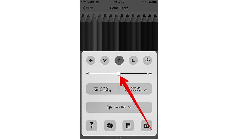 Kích hoạt chế độ Dark Mode trong iOS 10